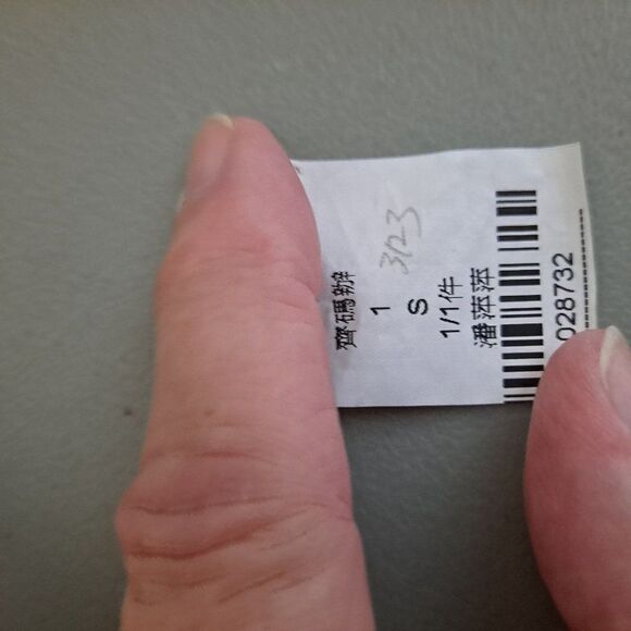 Gap Mens Cashmere pullover  NWOT - Picture 3 of 9